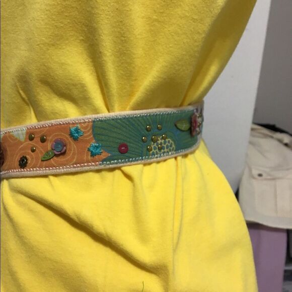 Fossil Embroidered Statement Belt Tea Button Belt Size Large